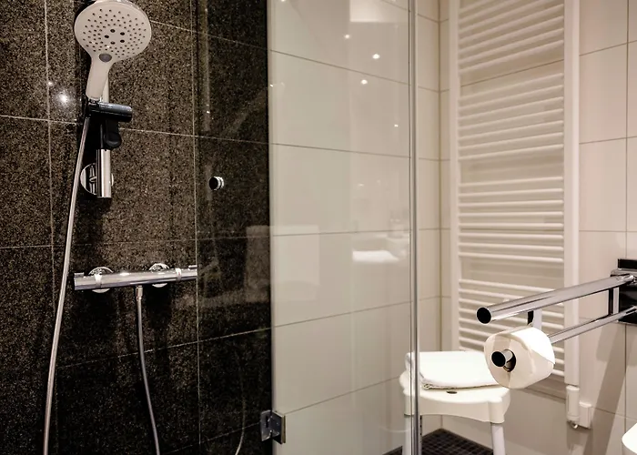 One Frankfurt-east Side 3*