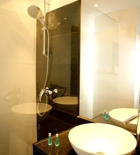 One Frankfurt-east Side Hotel